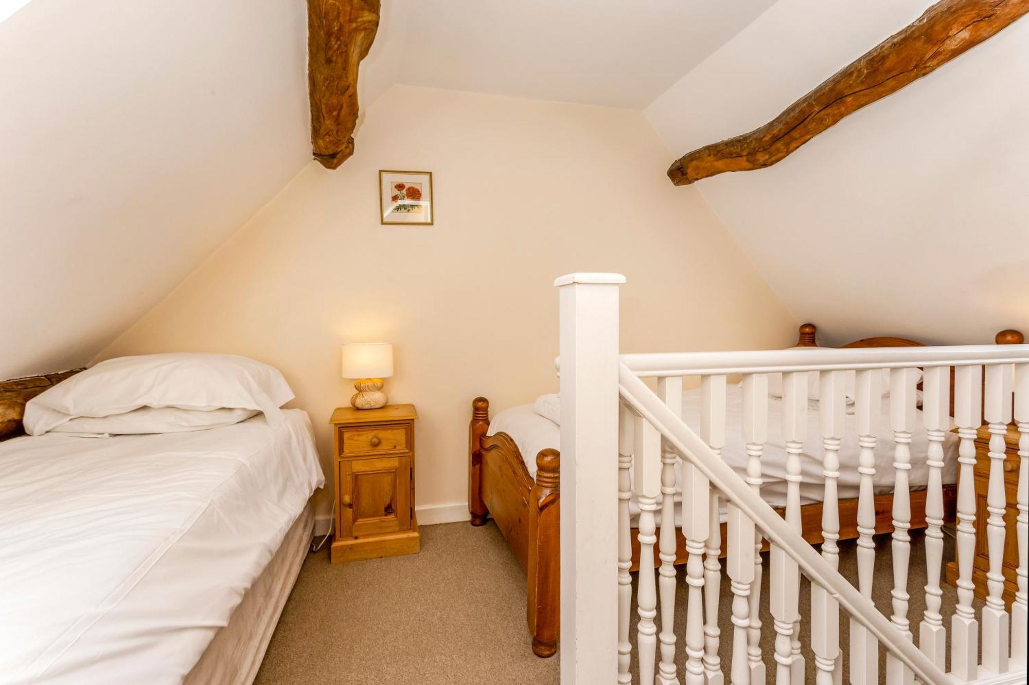 Bridge Farm Holiday Cottages Honeybourne Room photo