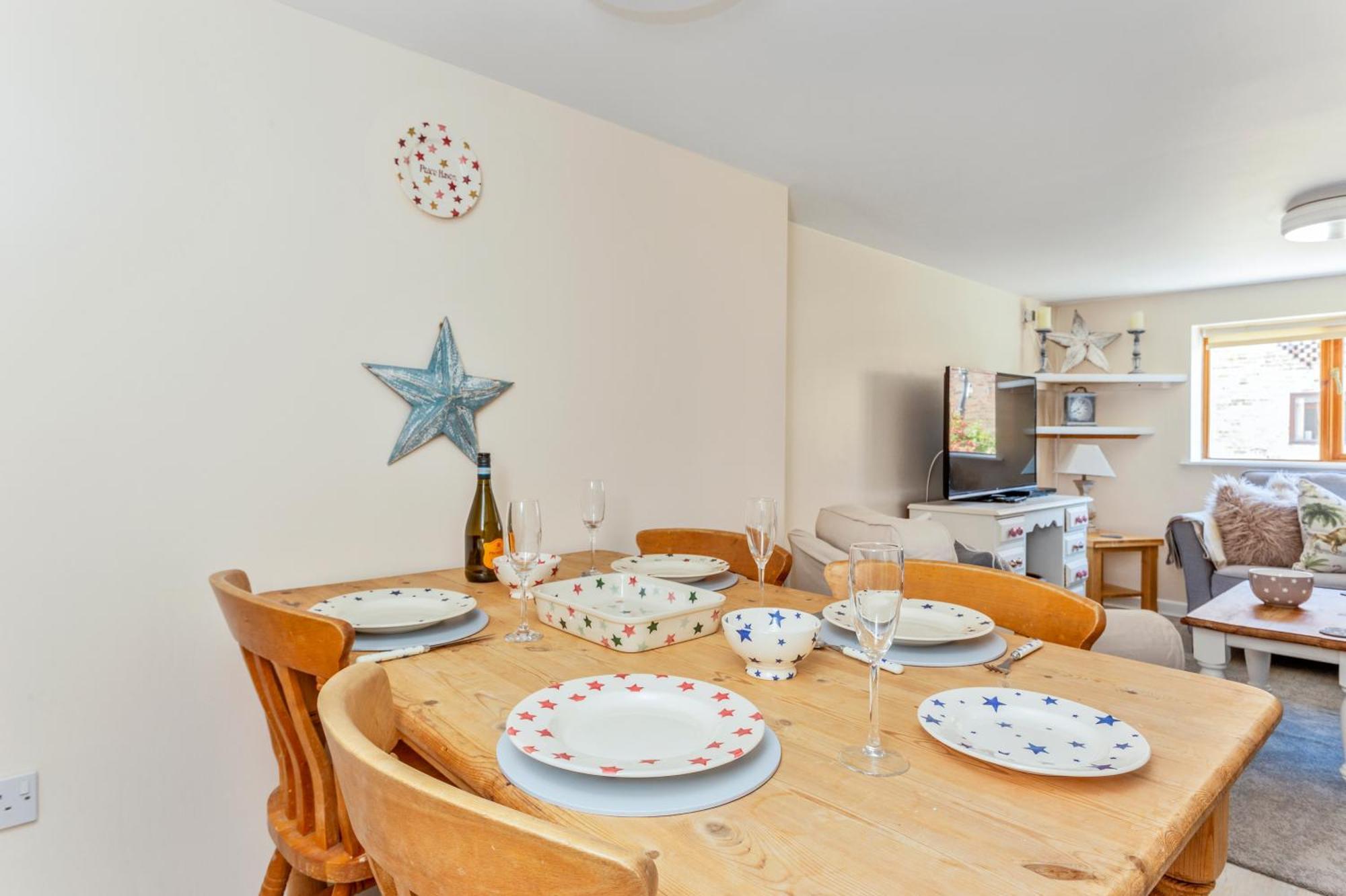 Bridge Farm Holiday Cottages Honeybourne Room photo