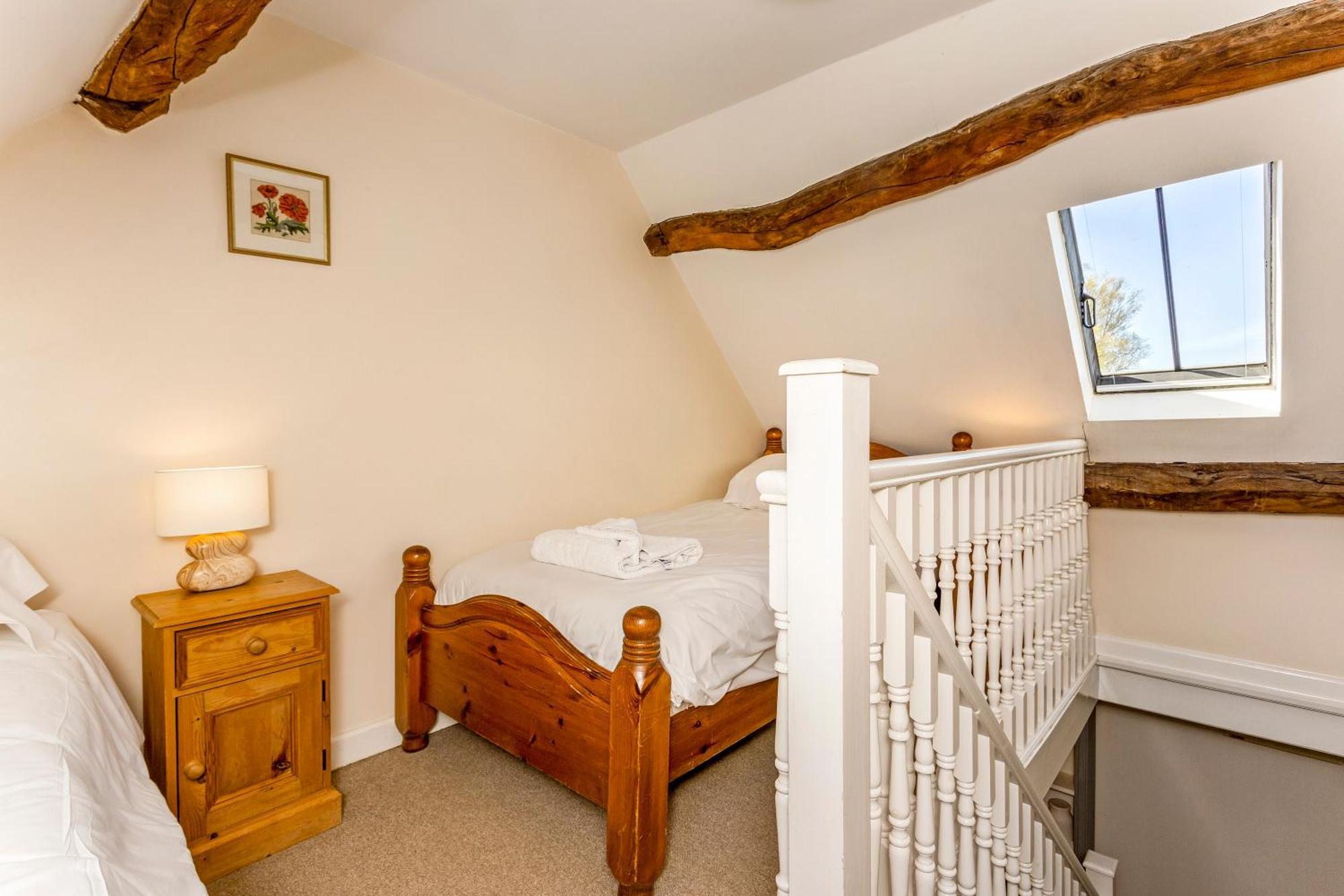 Bridge Farm Holiday Cottages Honeybourne Room photo