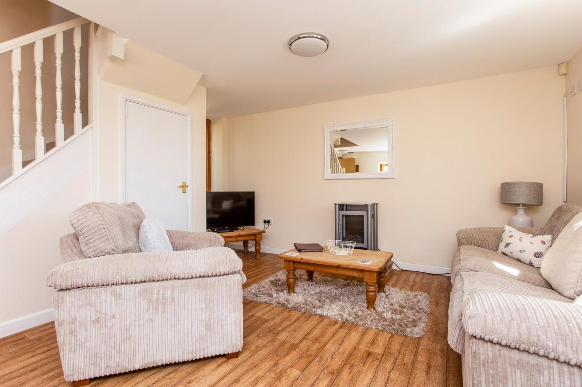 Bridge Farm Holiday Cottages Honeybourne Room photo