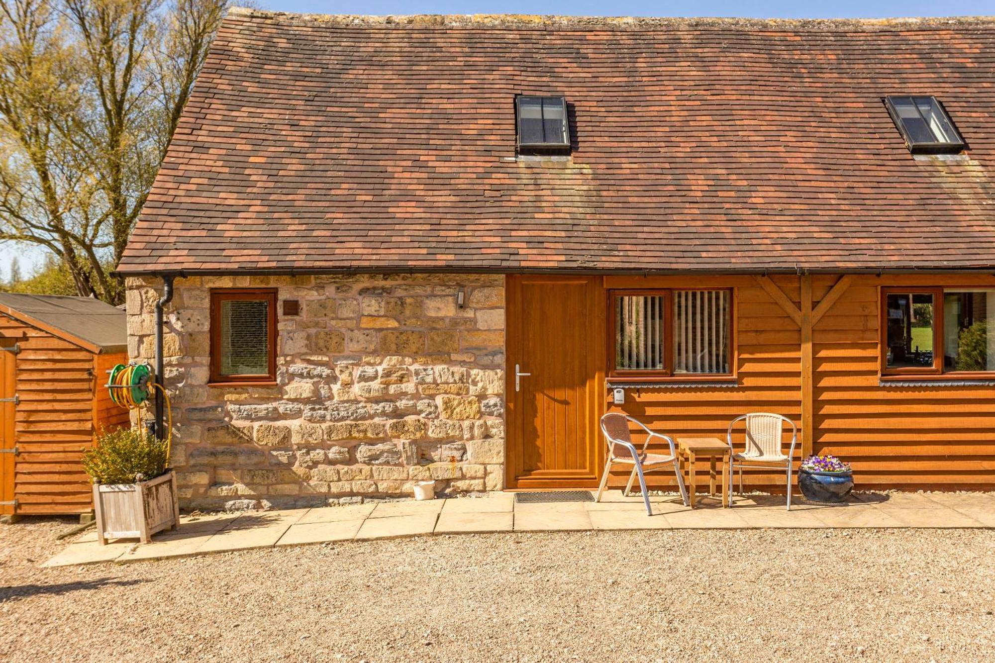 Bridge Farm Holiday Cottages Honeybourne Room photo